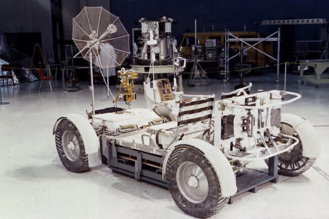 Этот аппарат 50 лет назад оставили на Луне навсегда. Фото.