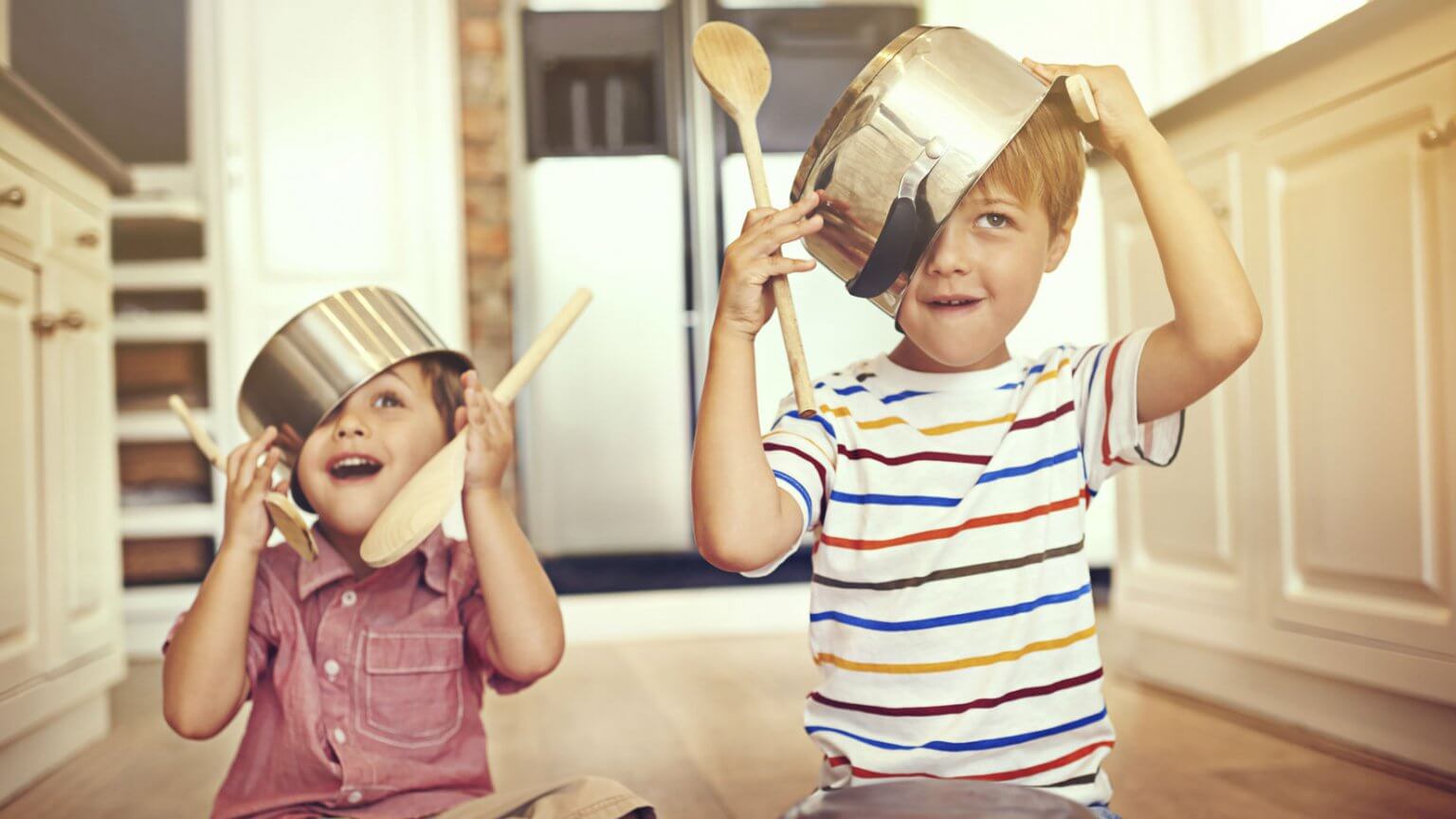 Дети не сделают вас счастливыми просто потому, что родятся. Скорее, наоборот – первые годы жизни ребенка очень тяжелые для родителей. Фото.