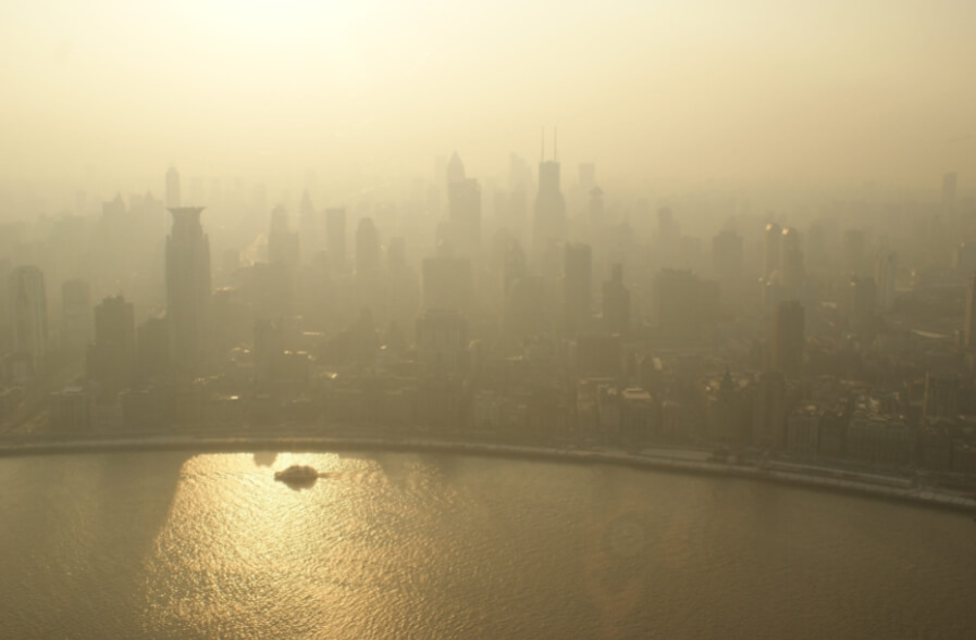 Опасность загрязнения воздуха. Так выглядит воздух с повышенным количеством частиц PM2.5. Фото.