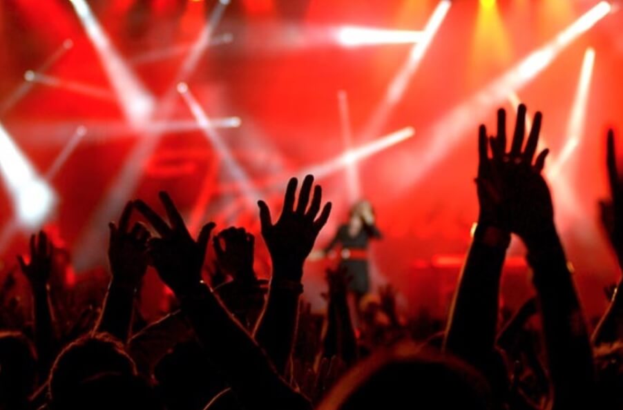 Как стать популярным музыкантом? Само собой разумеется, для достижения успеха также нужен талант. Фото.