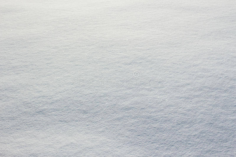 Снег на Земле гораздо ярче и светлее, чем на Марсе. Фото.