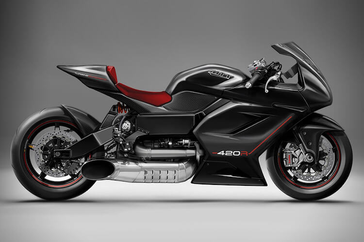 Вынесенный задний маятник позволяет этому мотоциклу хоть немного снизить вероятность «вилли» (козления или вставания на заднее колесо) от избытка мощности. Фото.