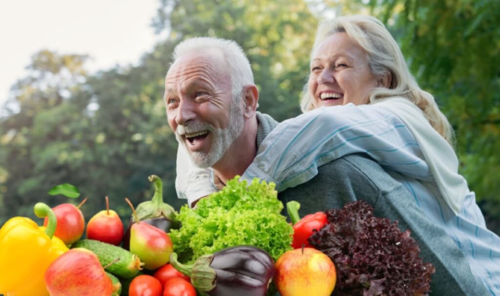 Кажется, в будущем долголетие людям обеспечит не правильное питание, а генная инженерия. Фото.