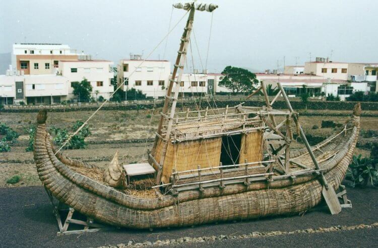Настоящие первооткрыватели Америки. Один из кораблей, построенных по древнеегипетским технологиям. Фото.