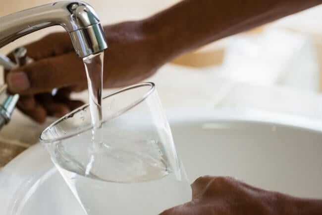 Нужно ли умягчать воду — 5 самых распространенных мифов. Фото.