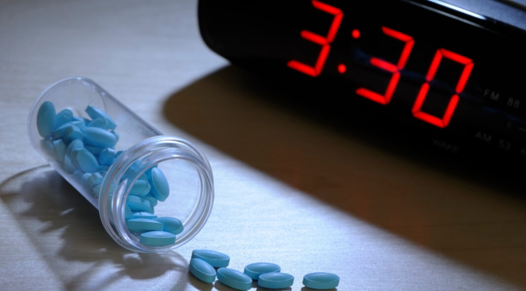 Как работают снотворные? Практически у всех снотворных есть побочные эффекты, так что от их приема лучше воздержаться. Как работают снотворные? Практически у всех снотворных есть побочные эффекты, так что от их приема лучше воздержаться. Фото.