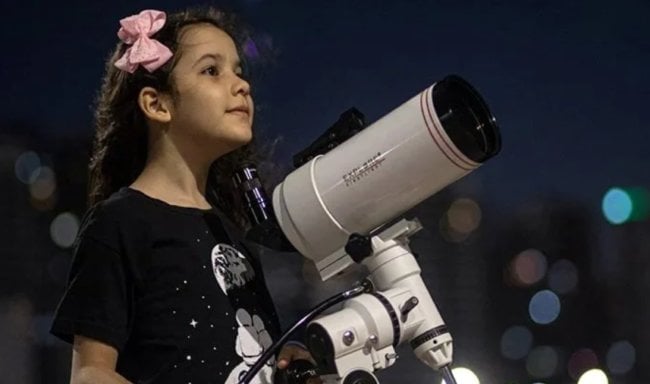 Восьмилетняя Николь Оливейра — самый молодой астроном в мире. Фото.