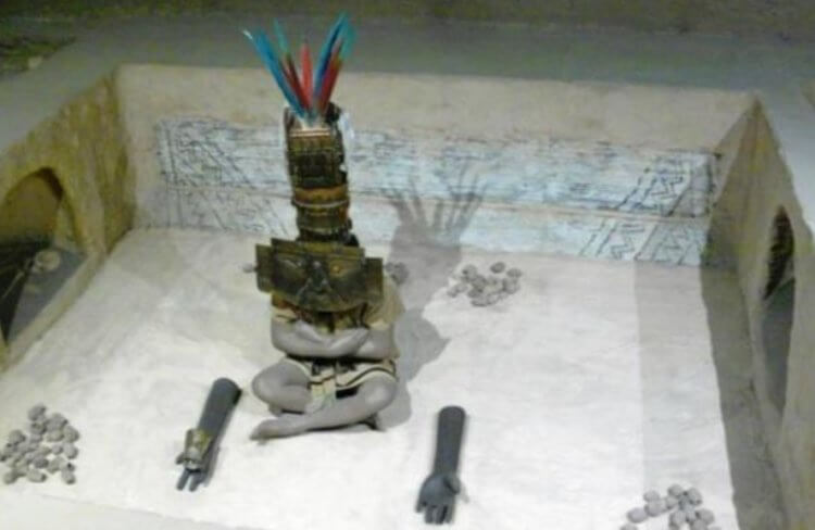 Тайна гробницы Уака-Лоро: какой жуткий ритуал там проводили древние люди?