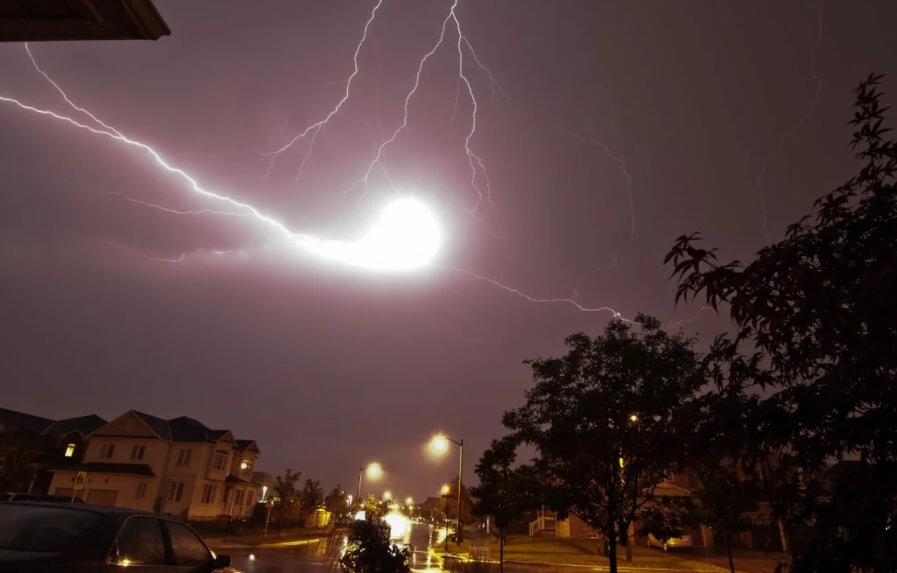 Шаровая молния в природе. Фото.