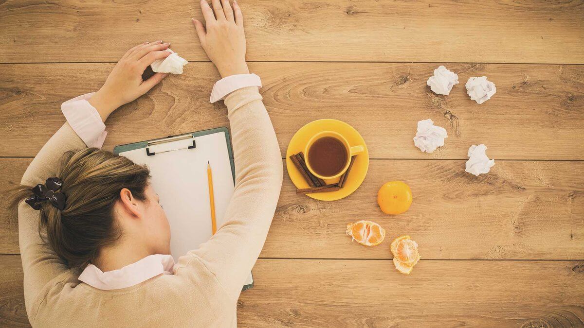 Постковидный синдром часто не дает людям возможности вернуться после болезни к нормальной жизни. Фото.