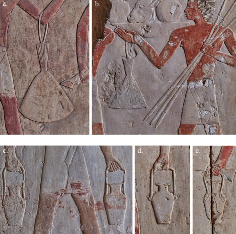 Различия в деталях говорит о работе разных мастеров над украшением стен. Фото.