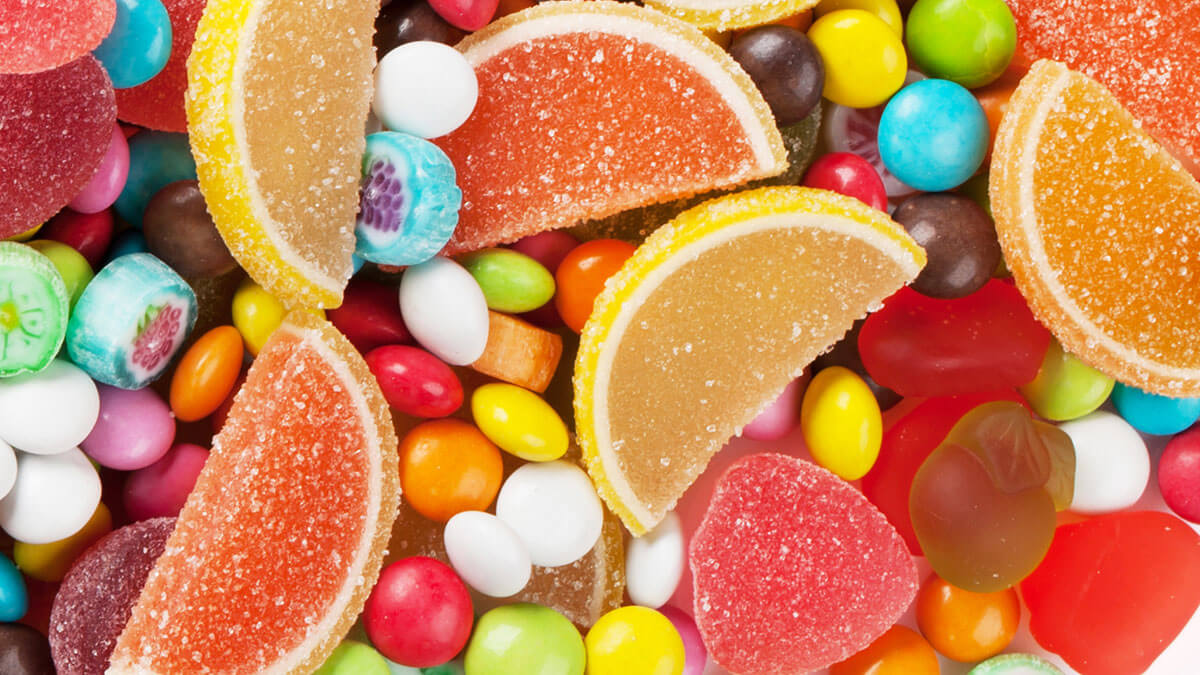 Сладости содержат трансжиры, и другие опасные для организма вещества. Фото.