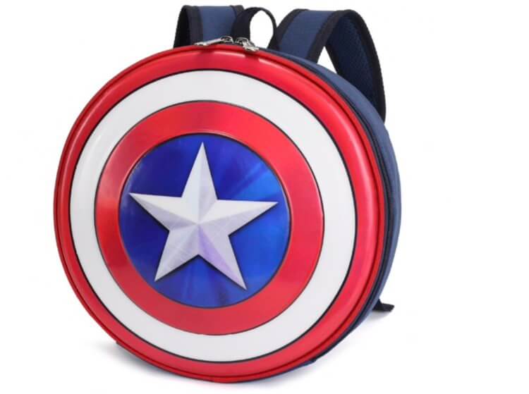 Рюкзак Капитана Америка. Такой рюкзак понравится любителям Marvel. Фото.