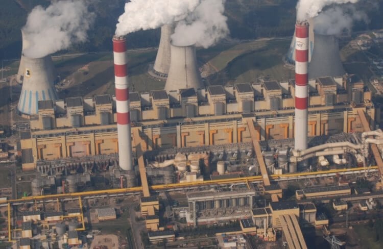 Вредность тепловых электростанций. Ученые предлагают как можно быстрее отказаться от угольных электростанций. Фото.