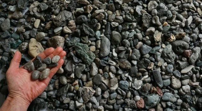 Пиропластик и пластигломерат: мусор, который может остаться на Земле навсегда. Фото.