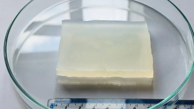 Самый мягкий и прочный материал в мир похож на кусок холодца. Фото.