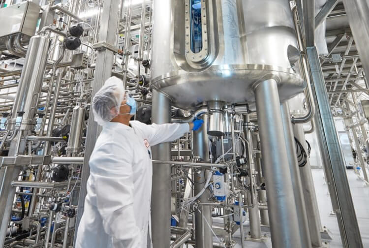 В США открылся первый в мире завод по производству искусственного мяса