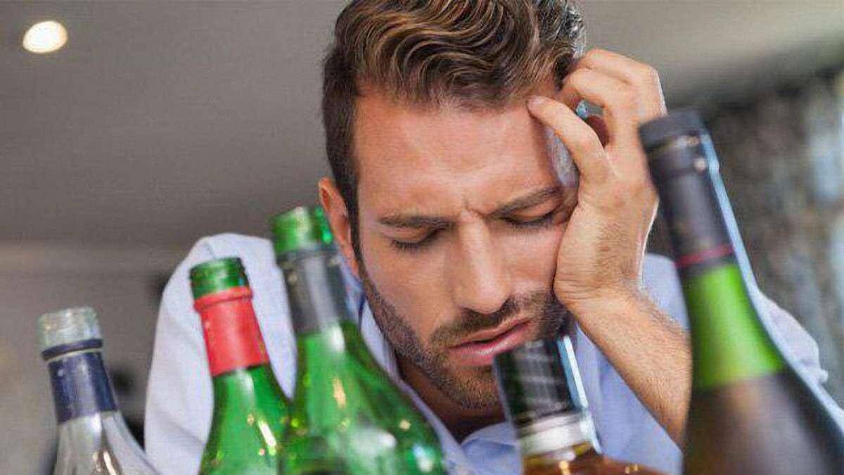 Как правильно запивать алкоголь. Старайтесь не смешивать алкоголь — простая истина, которой многие пренебрегают. Как правильно запивать алкоголь. Старайтесь не смешивать алкоголь — простая истина, которой многие пренебрегают. Фото.