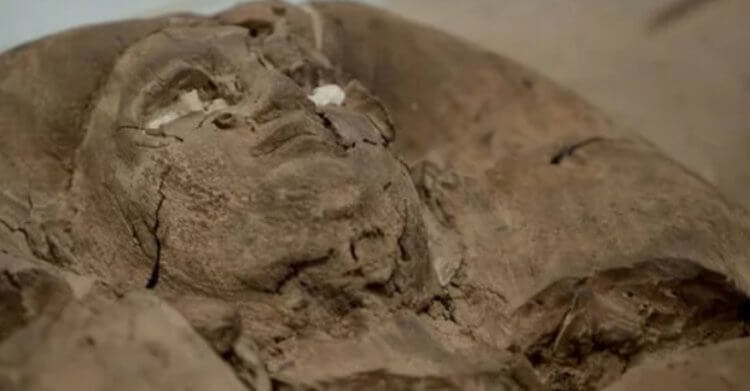 Удивительное открытие археологов — египетский мумифицированный царь оказался принцессой
