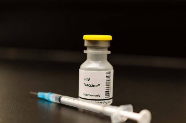 Американские ученые успешно испытали вакцину от ВИЧ. Фото.