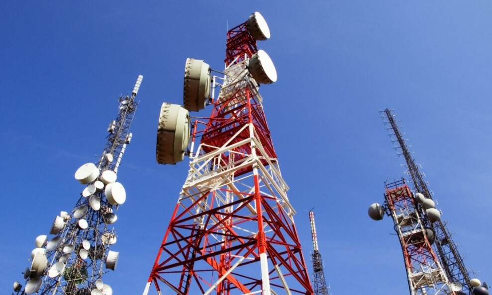 Ученые установили источники белого шума на телекоммуникационные башни и посмотрели, что из этого выйдет. Фото.