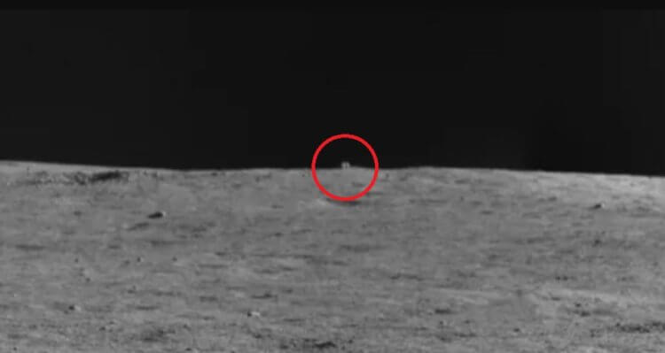 Китайский луноход «Юйту-2» нашел на Луне загадочный монолит и готов его изучить. Загадочный монолит на поверхности Луны. Фото.
