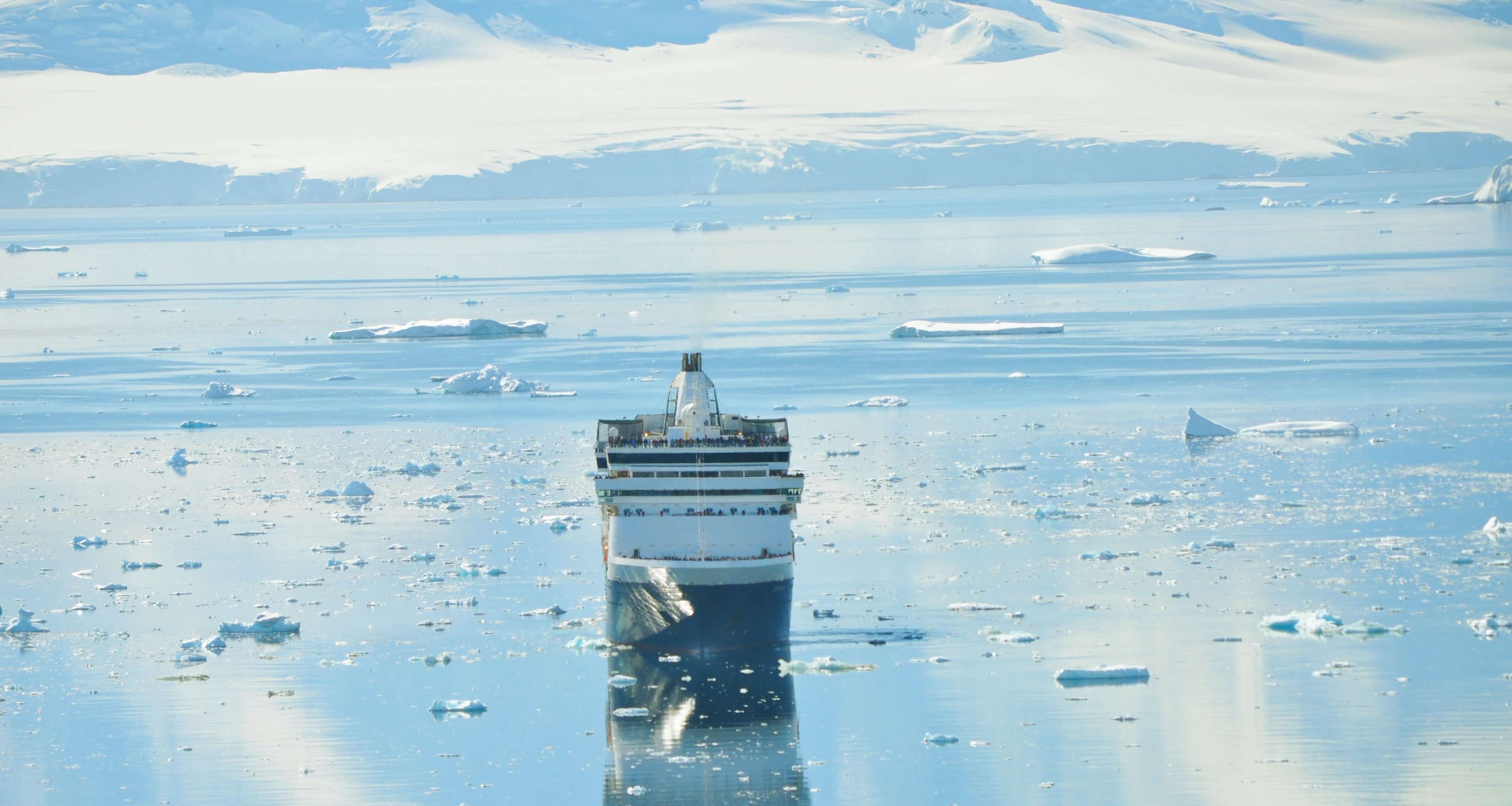 Чем грозит планете таяние ледников? Земля не была такой горячей уже около 125 000 лет. Фото.