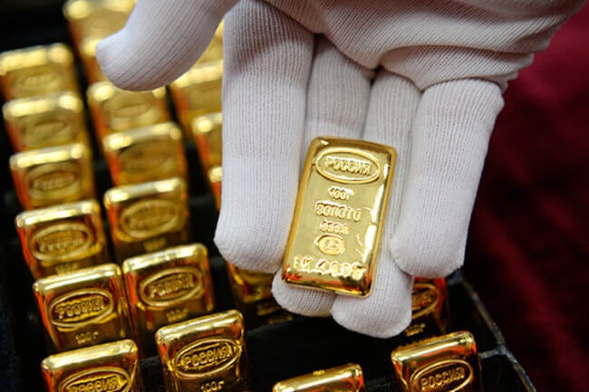 Сколько золота у самых богатых стран, где они его хранят и зачем оно нужно. Фото.