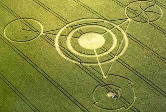 Загадочные круги на полях — мифы и теории их возникновения. Фото.