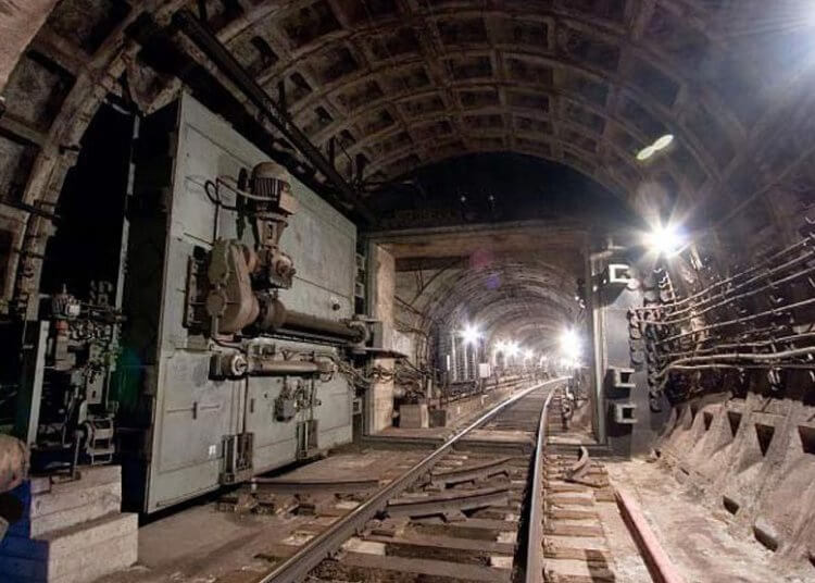 Самое большое бомбоубежище в России. Московское метро хранит в себе огромное количество тайн. Фото.