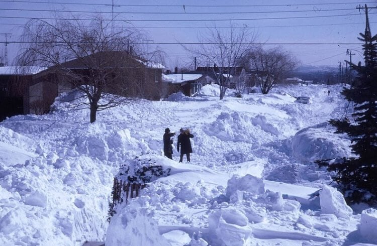 Снегопад в Канаде в 1971 году. Снегопад в Квебеке в 1971 году. Фото.