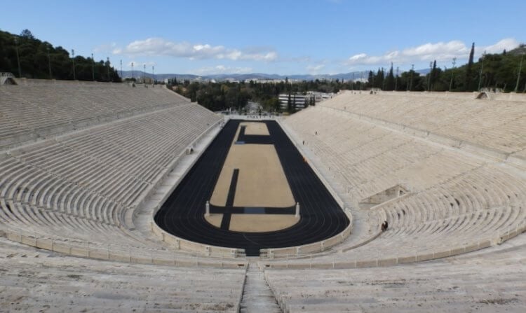 Почему Олимпийские игры проводятся до сих пор? Панатинаикос — древний стадион для проведения Олимпийских игр. Фото.