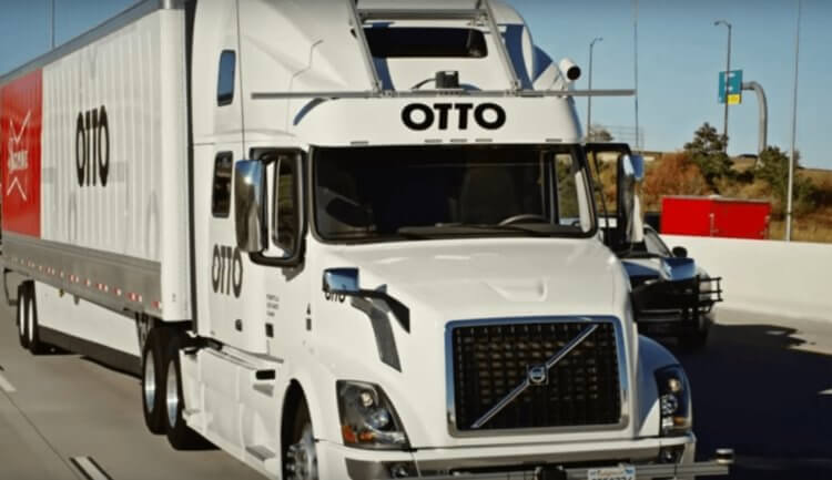 В каких странах уже существуют беспилотные грузовики? Беспилотный грузовик Otto. Фото.