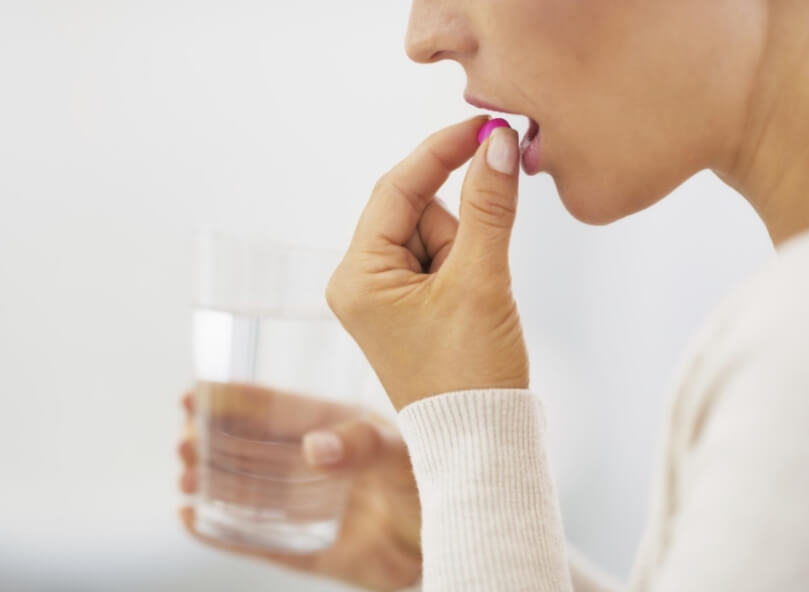 Влияние антибиотиков на головной мозг. В исследование приняли участие женщины, которые принимали антибиотики. Фото.