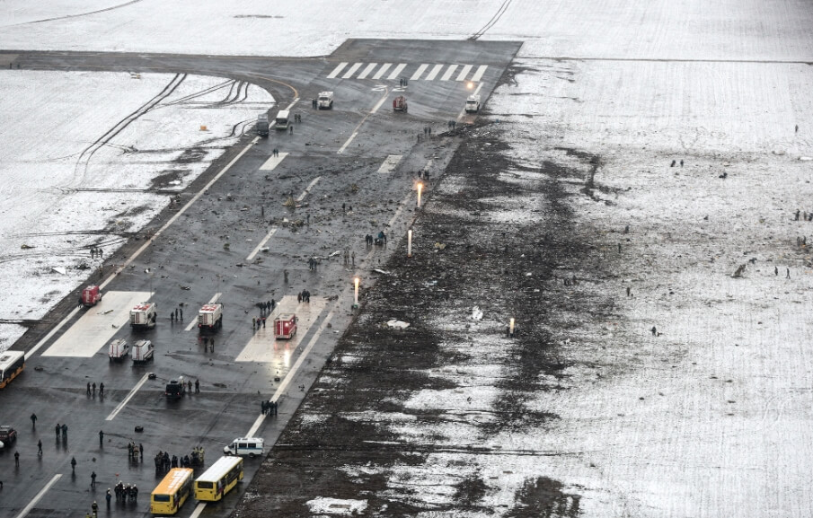 Место крушения Boeing 737 в Ростове-на-Дону. Фото.