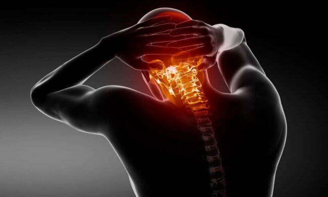 Боль и наросты на шее действительно имеют место быть, но далеко не только из-за смартфонов. Фото.