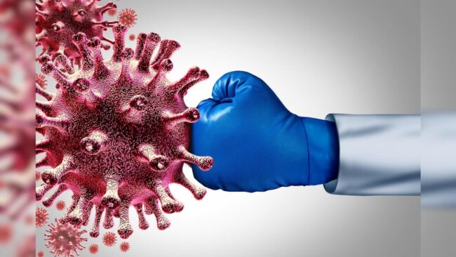 Почему люди боятся прививок? Вакцинация против коронавируса не уничтожит ваш иммунитет. Фото.