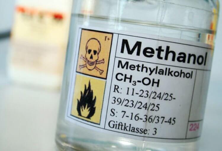 Что такое метанол? Метанол является смертельно опасным веществом. Фото.