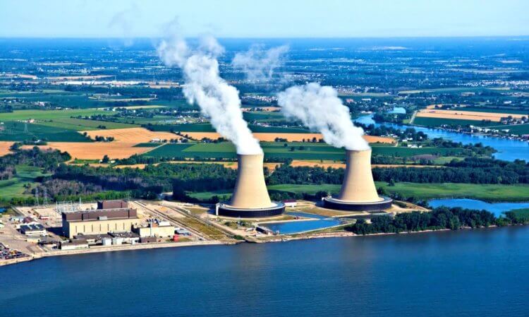 Ядерные отходы. Первая атомная электростанция была запущена в 1954 году в районе города Обнинск Московской области. Фото.