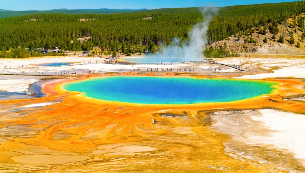 Риск извержения супервулкана в будущем. Йеллоустонский вулкан. Фото.