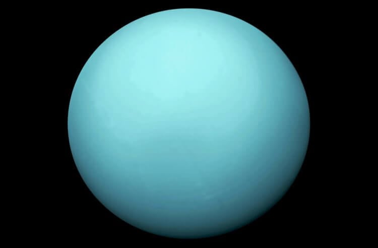 Планета Уран — что общего между ней и химическим элементом. Планета Уран является газовым гигантом. Фото.