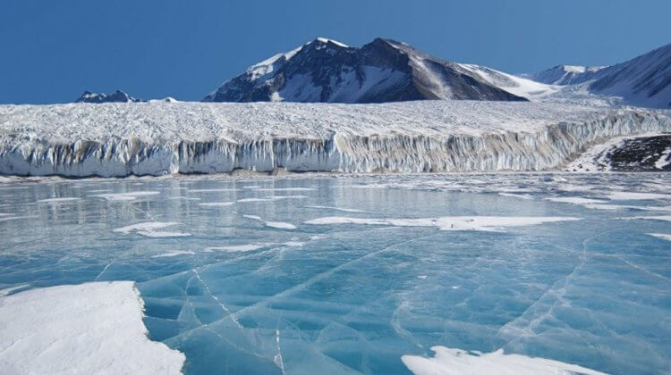 Причина гибели викингов в Гренландии. В истории Земли было несколько ледниковых периодов. Фото.