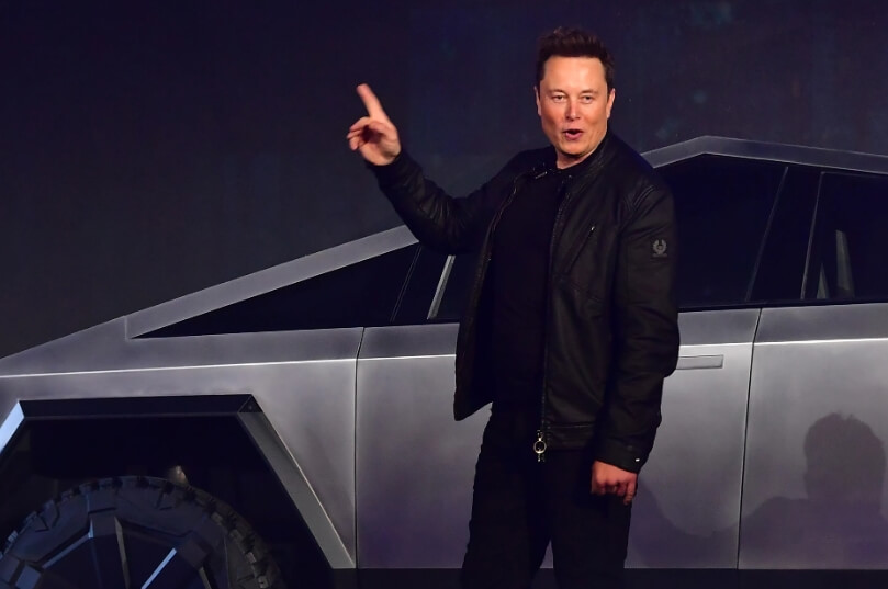 Tesla создает отличные автомобили, но без минусов. Фото.