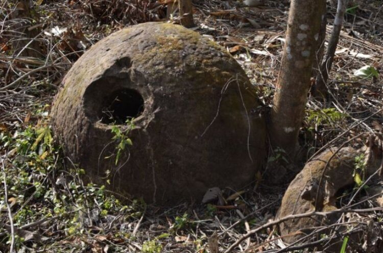 Ученые нашли древние кувшины из камня. Кувшины в Нижнем Чайкаме. Фото.