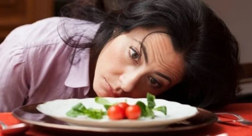 Однако, в долгосрочной перспективе вегетарианство может привести к депрессии. Фото.