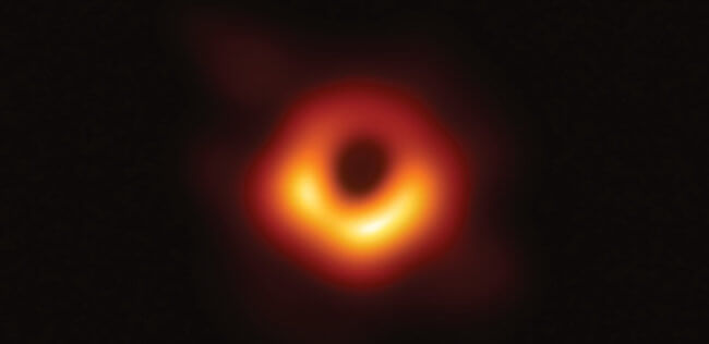 Ученые сфотографировали тень космического монстра в сердце Млечного Пути