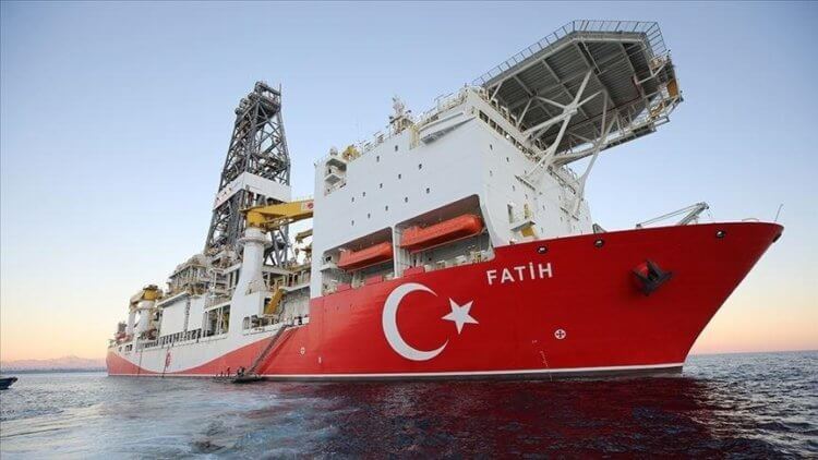 Месторождение газа в Черном море у побережья Турции. Самое крупное месторождение газа в Черном море удалось обнаружить Турции. Фото.