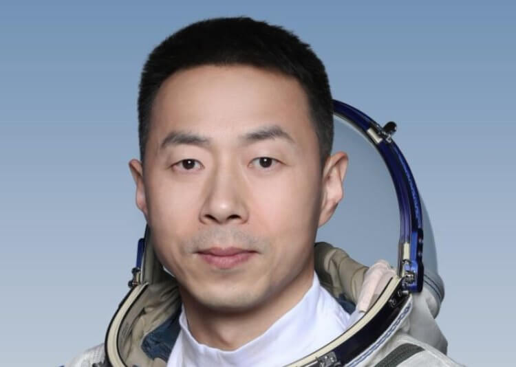 Китайский космонавт Цай Сюйчжэ. Цай Сюйчжэ. Фото.