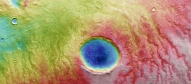 Глаз на поверхности Марса. Топографическая карта, на которой синим цветом показаны самые глубокие части кратера. Фото.