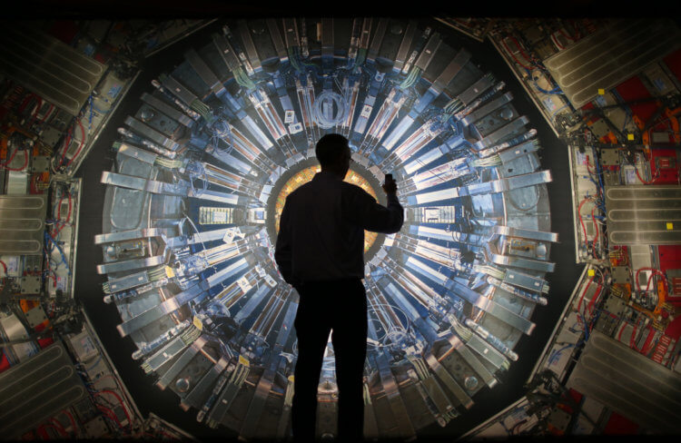 Стандартная модель навсегда. Ученые из ЦЕРН стоят на пороге открытия «новой физики». Фото.